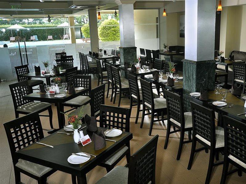 Ramada Katunayake Exterior photo