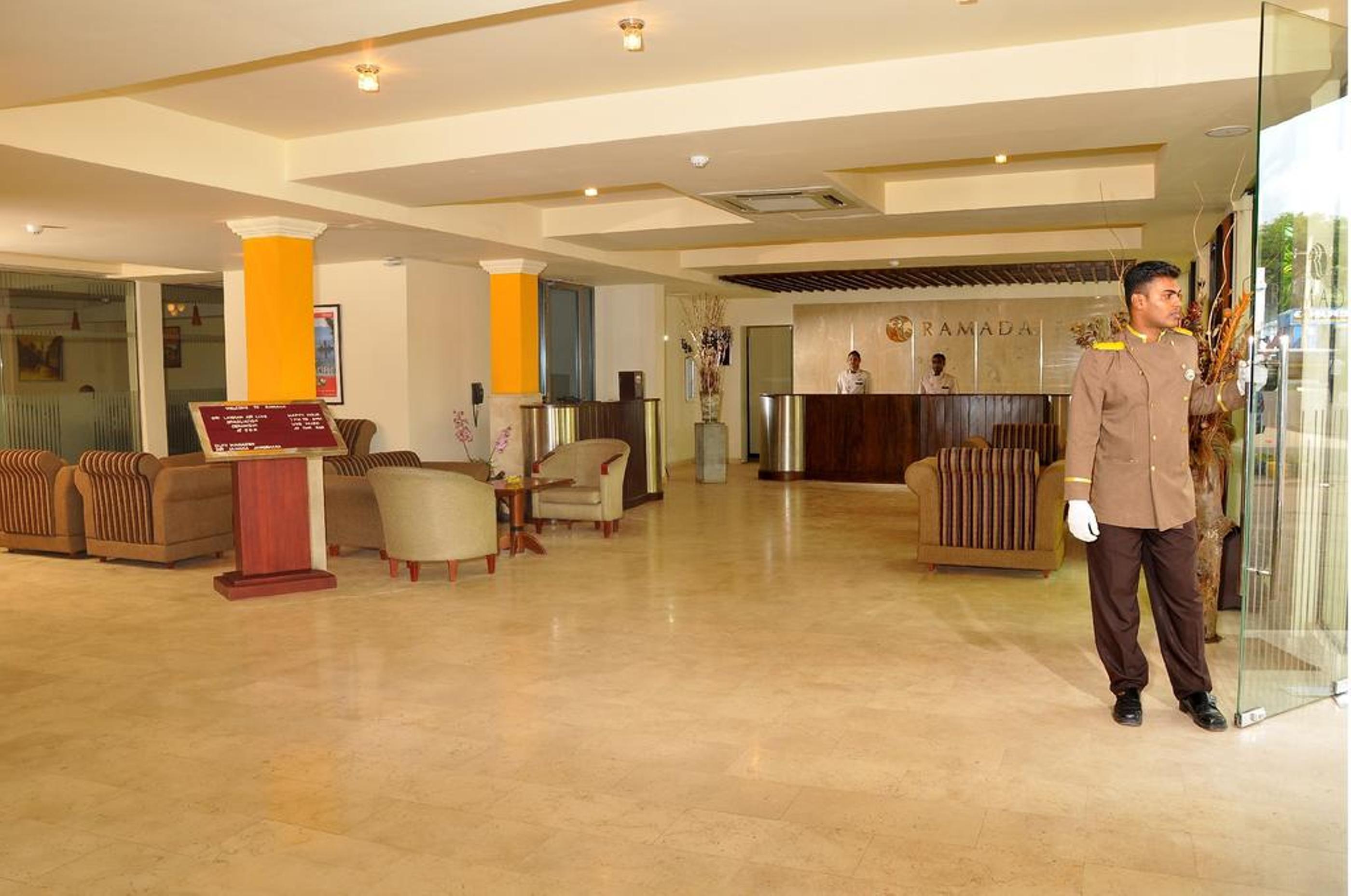 Ramada Katunayake Exterior photo