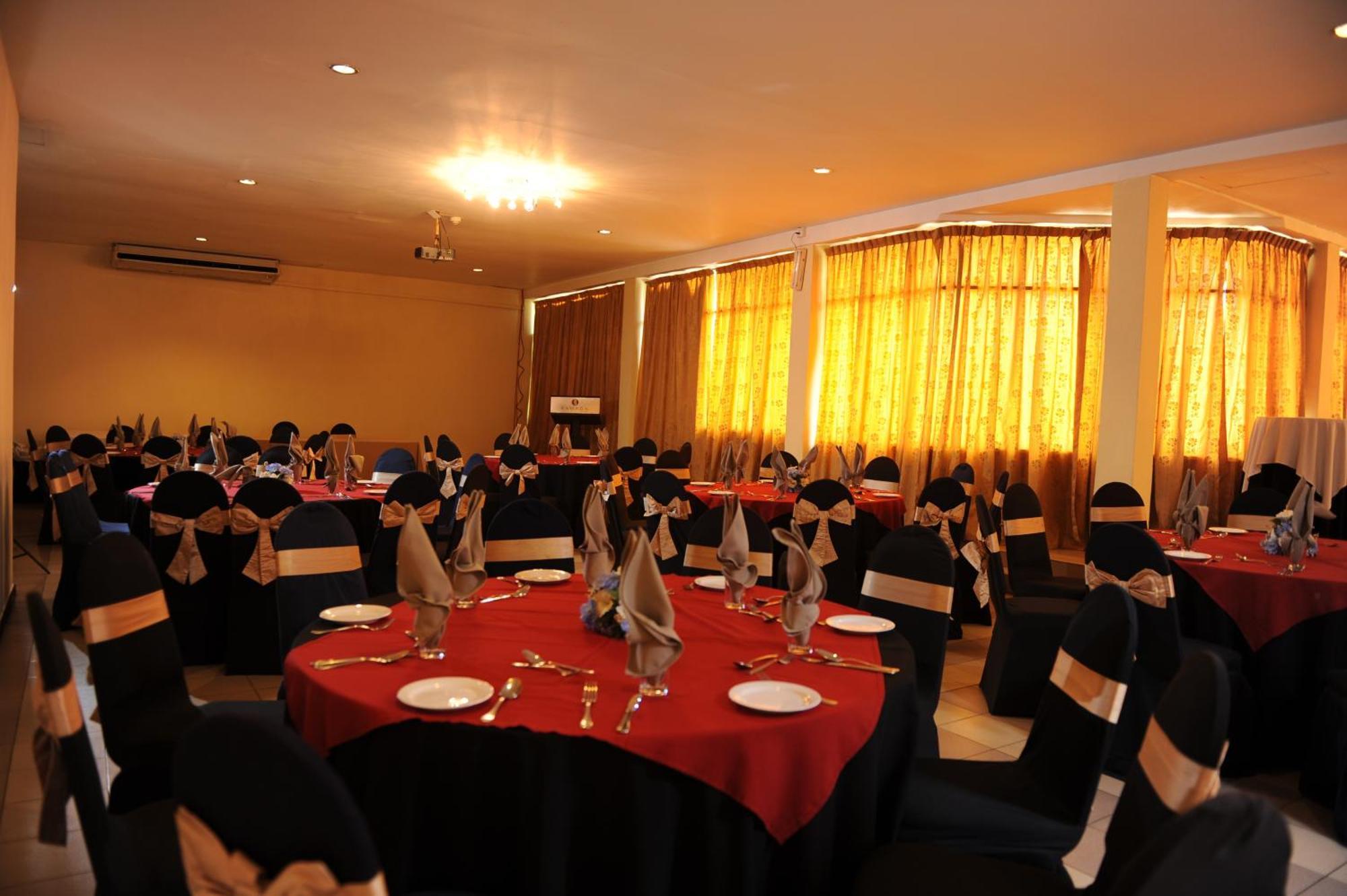 Ramada Katunayake Exterior photo